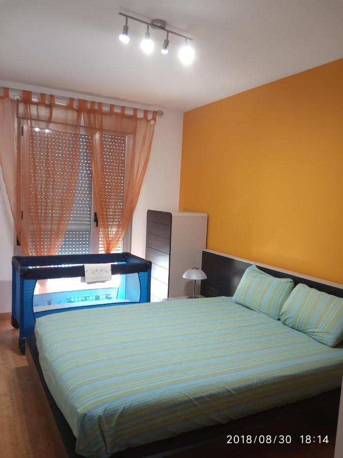 Apartamento Los Lirios 로그로노 외부 사진