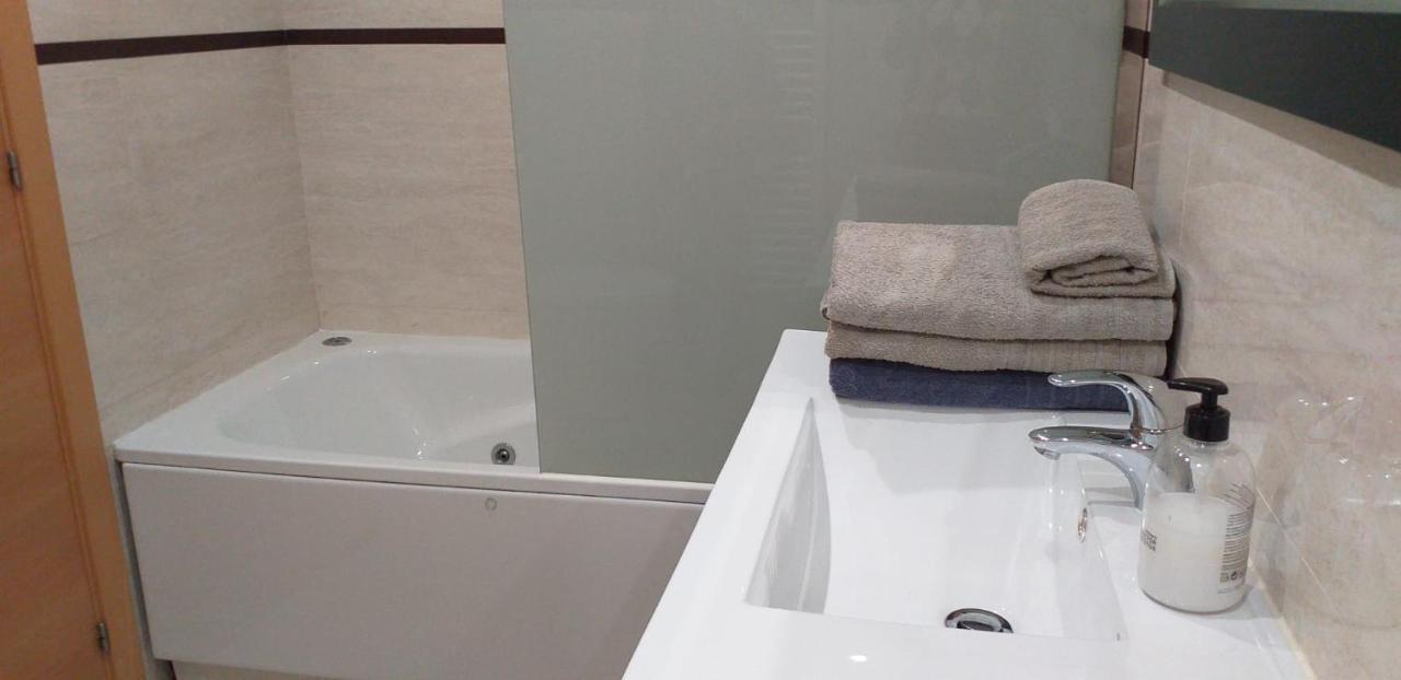 Apartamento Los Lirios 로그로노 외부 사진