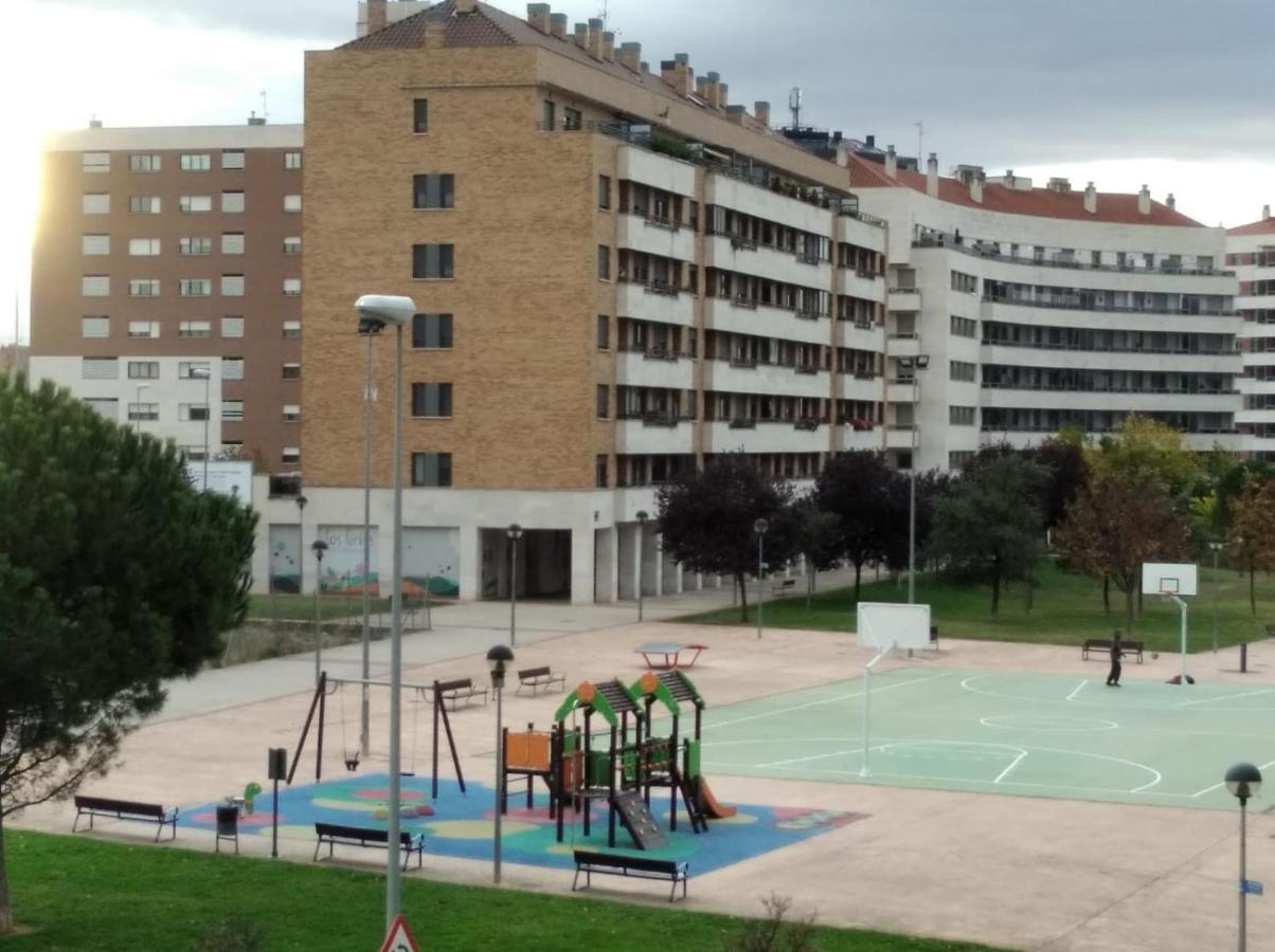 Apartamento Los Lirios 로그로노 외부 사진
